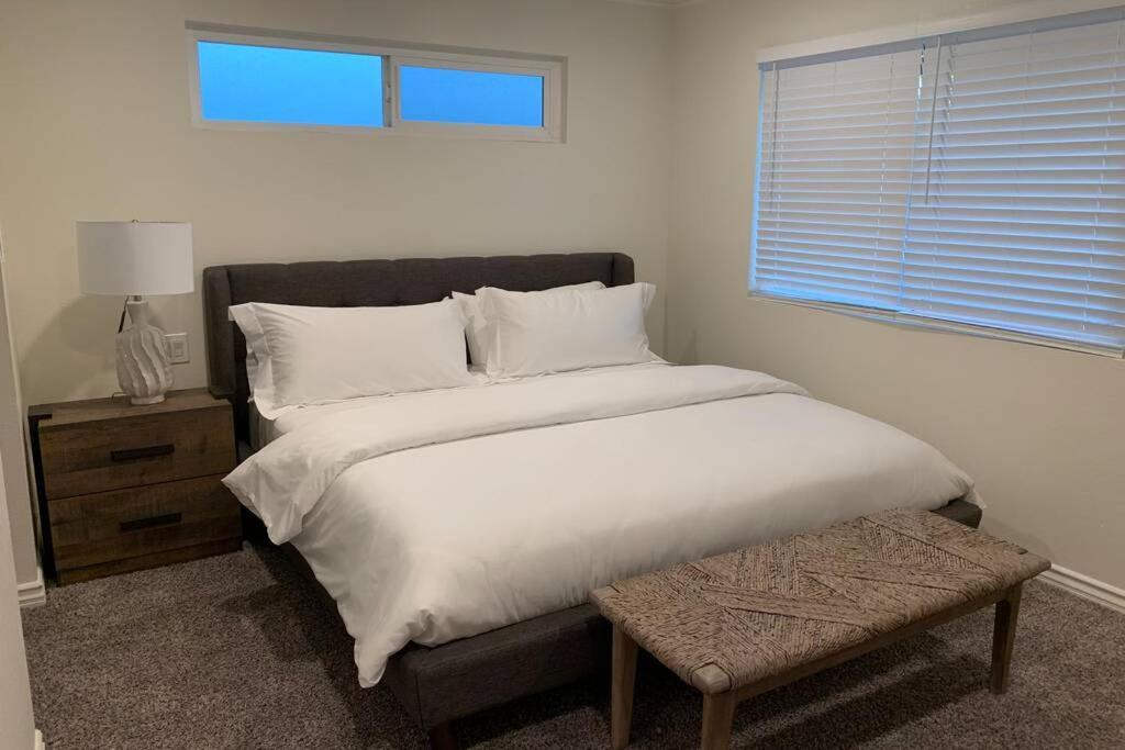 City Center Villa - Pool, Patio & Close To Beach! 헌팅턴비치 외부 사진